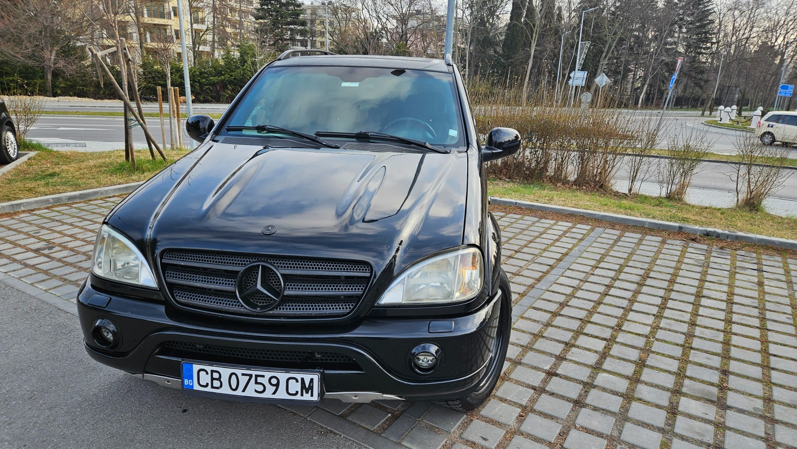 Mercedes-Benz ML 55 AMG  - изображение 1