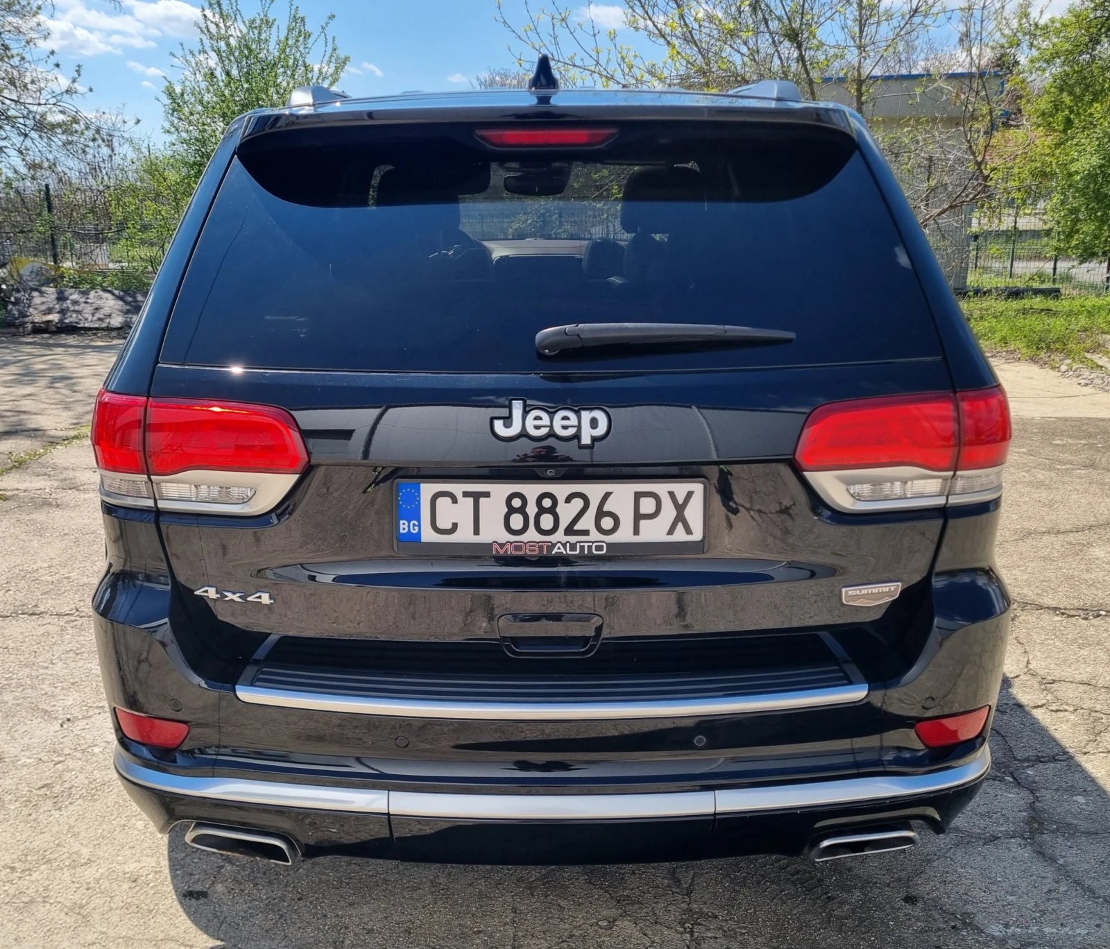 Jeep Grand cherokee 5, 7 Simmit, Panorama, Keyless - изображение 4