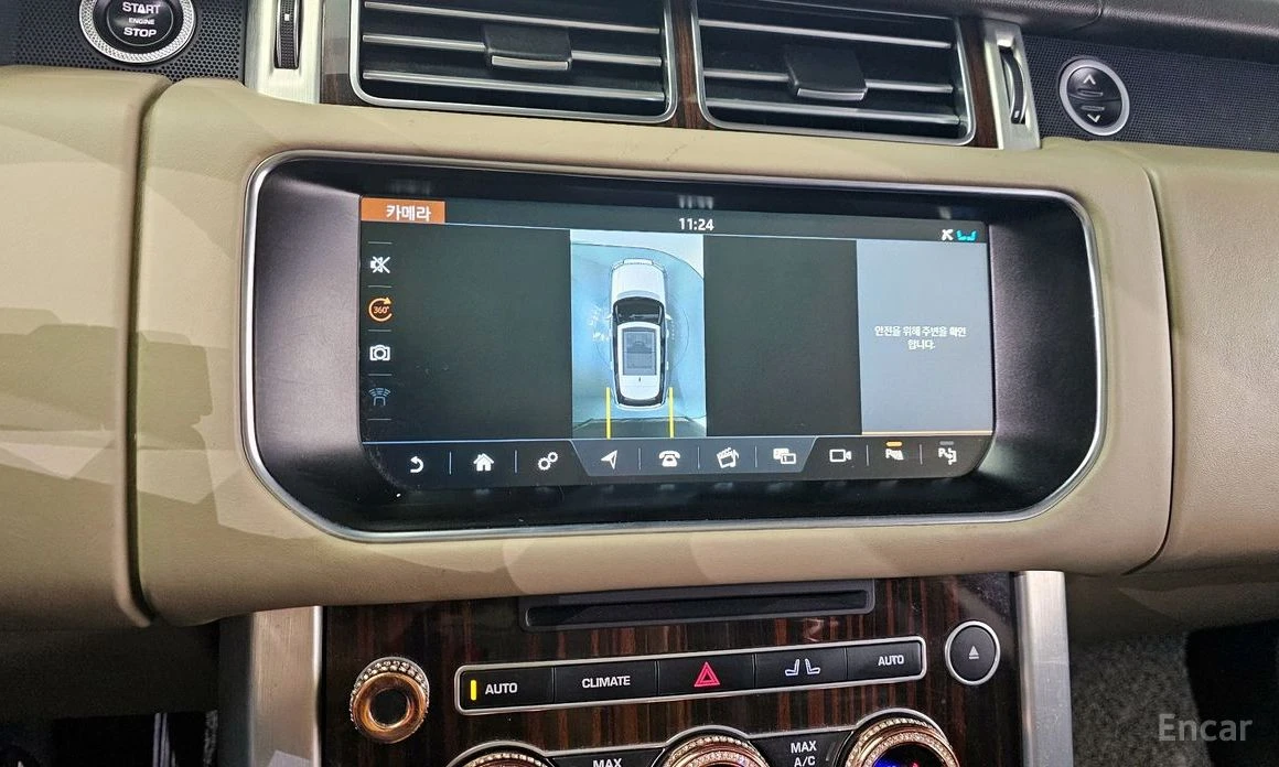 Land Rover Range rover * 4.4* D* VOGUE* МАСАЖ* ОБДУХВАНЕ* КАМЕРИ* 360* , снимка 8 - Автомобили и джипове - 54056365