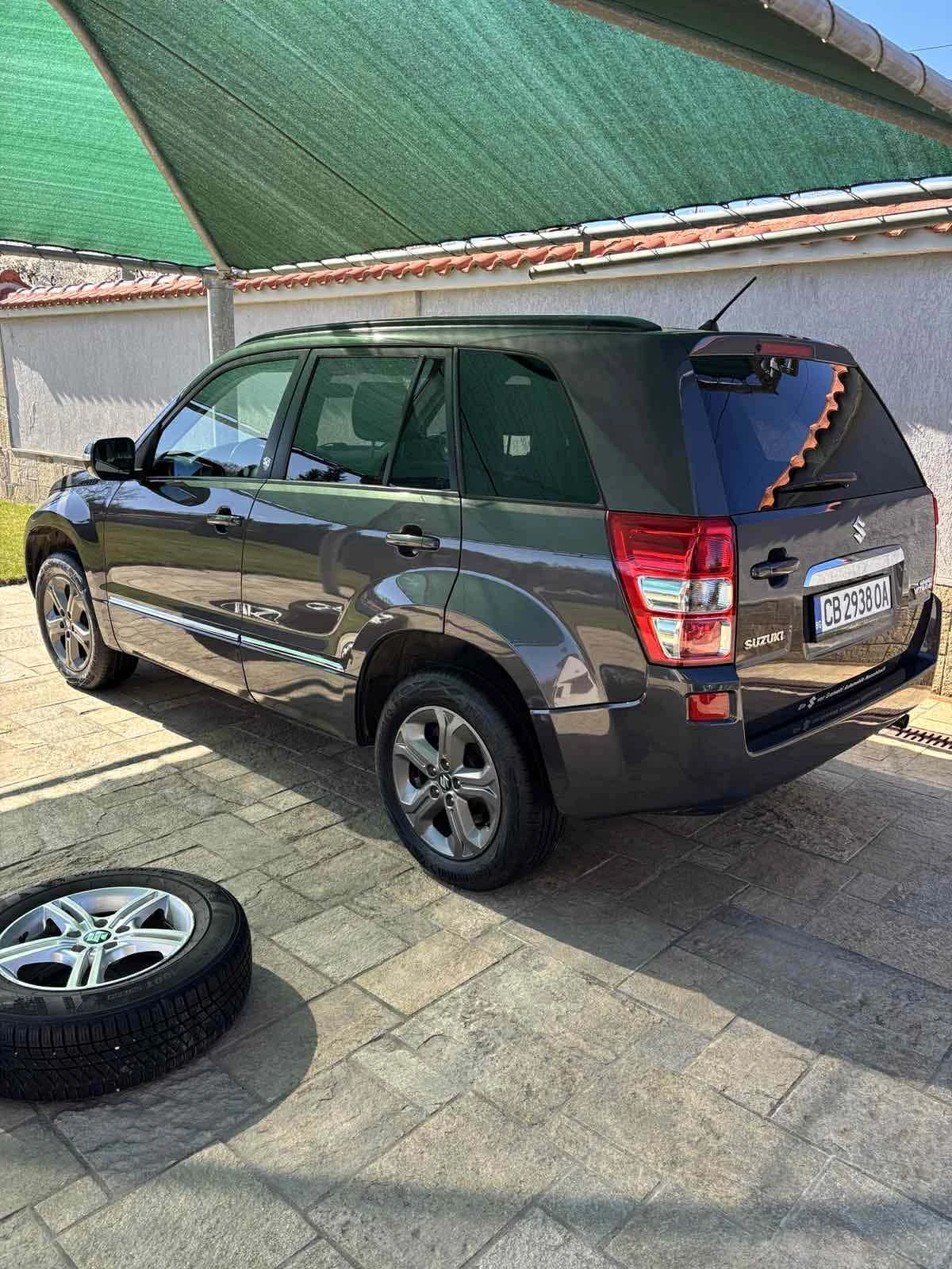 Suzuki Grand vitara, снимка 11 - Автомобили и джипове - 54155369