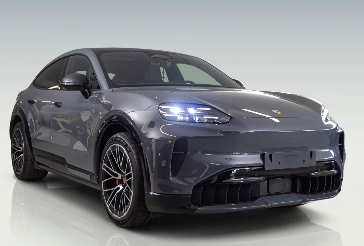 Porsche Cayenne CAYENNE S* ELECTRIC* DISTR* KEYLESS* BOSE* HEAD-UP, снимка 2 - Автомобили и джипове - 55649433
