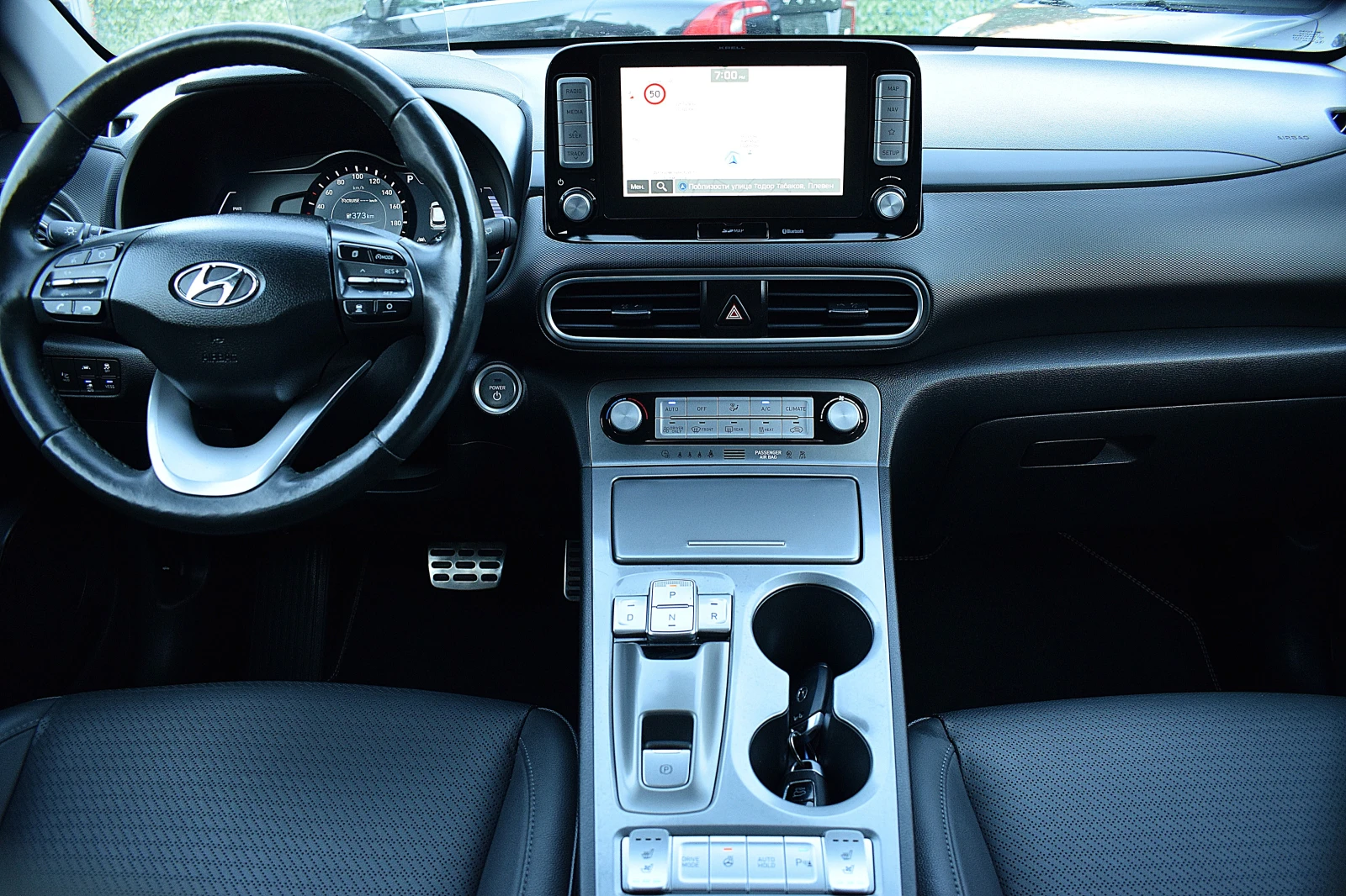 Hyundai Kona ШВЕЙЦАРИЯ/64KW/500км WLTP пробег/LUX, снимка 10 - Автомобили и джипове - 55974550
