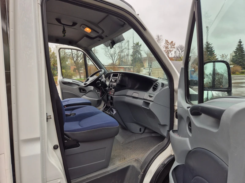 Iveco Daily Хладилен, снимка 9 - Бусове и автобуси - 48028051