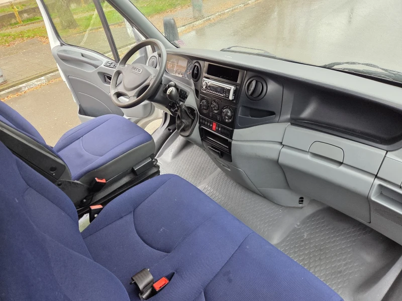 Iveco 35S18 3.0 MAXXI * KLIMA* ТЕМПОМАТ* Б КАТ., снимка 10 - Бусове и автобуси - 52671327