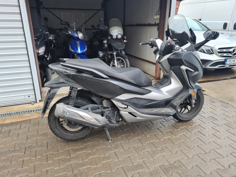 Honda Forza 300i ABS/TCS, снимка 3 - Мотоциклети и мототехника - 53566390