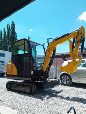 Багер Kubota 2.0т, КЛИМАТИК, снимка 3