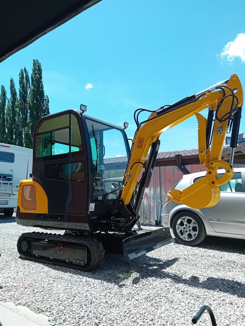 Багер Kubota 2.0т, КЛИМАТИК, снимка 3 - Индустриална техника - 49460999