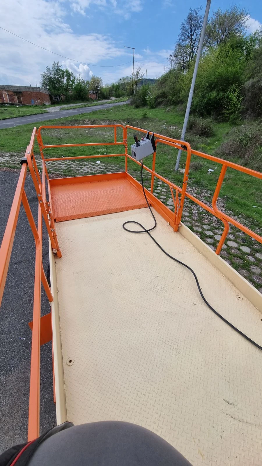  JLG 33 RTS | Mobile.bg   11