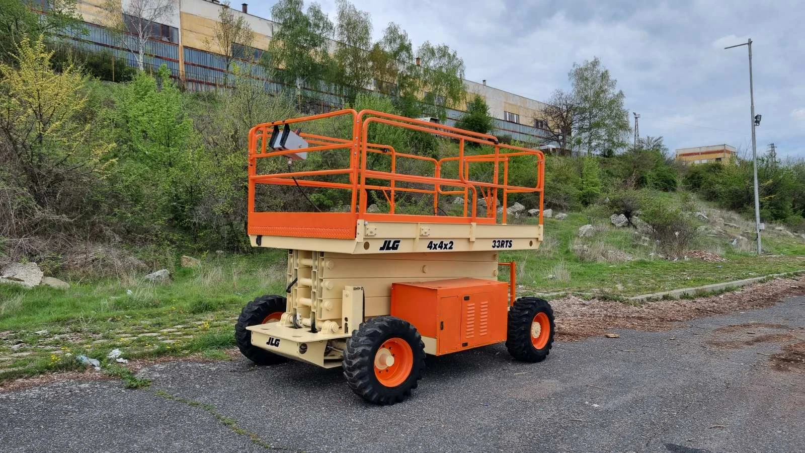  JLG 33 RTS | Mobile.bg   1