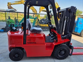 Мотокар Nissan ИЗРАВНИТЕЛ* ГАЗ+ БЕНЗИН* АВТОМАТ* ПЕРФЕКТЕН , снимка 6