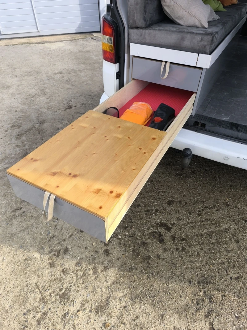 Кемпер VW Транспортер Т5 4* 4, снимка 10 - Каравани и кемпери - 53409078