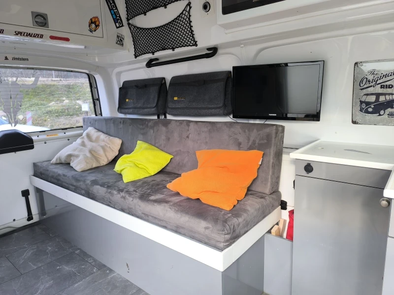 Кемпер VW Транспортер Т5 4* 4, снимка 5 - Каравани и кемпери - 53409078