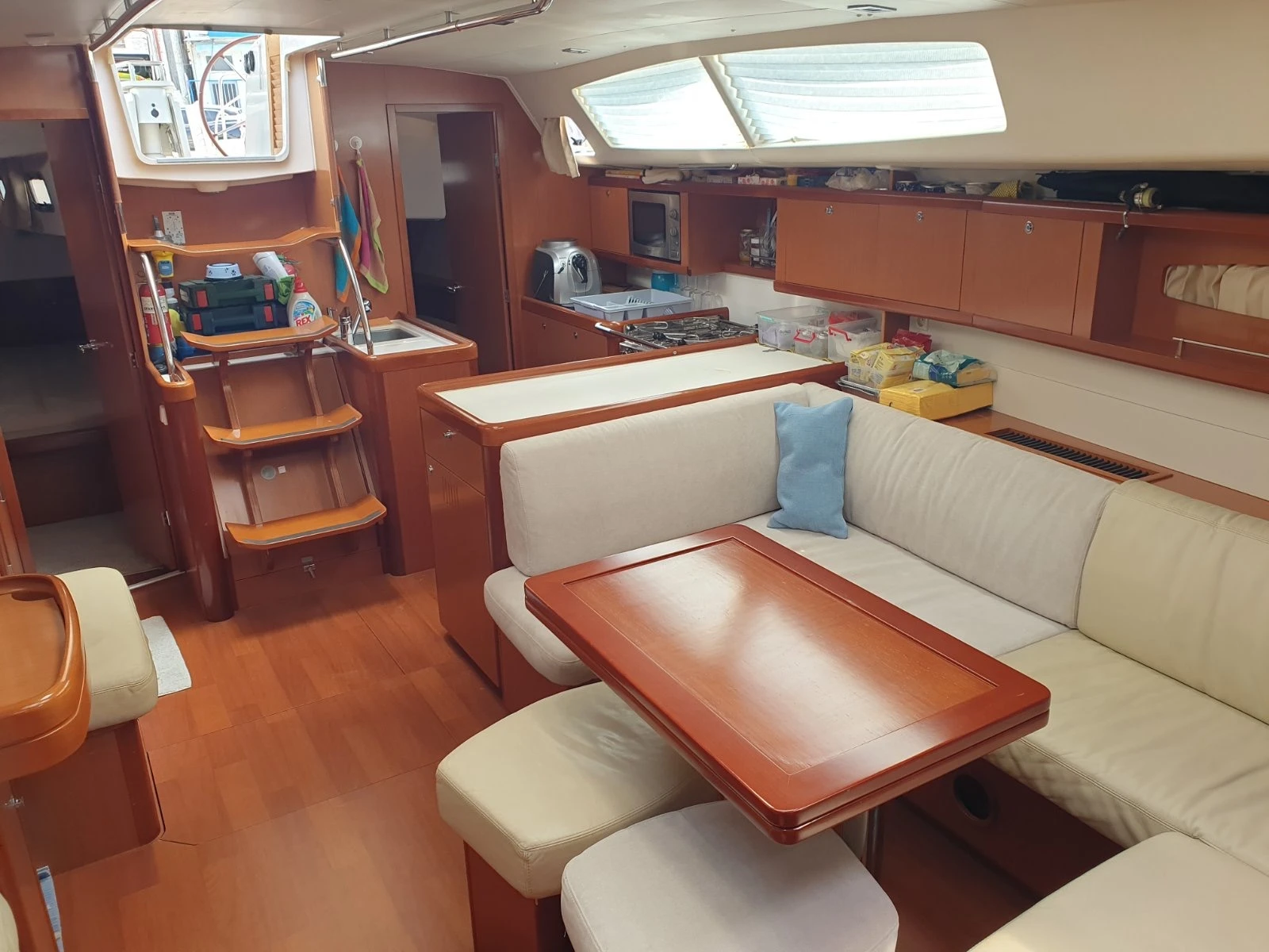 Ветроходна лодка Beneteau Oceanis 50 - изображение 8