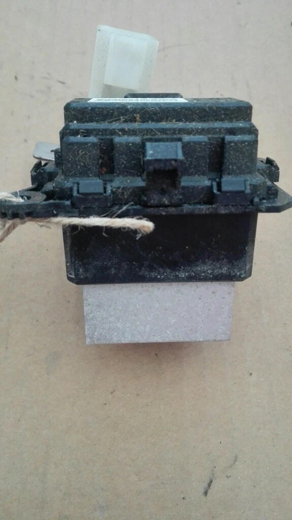 реостат парно Субару Форестър 2.0д (8)