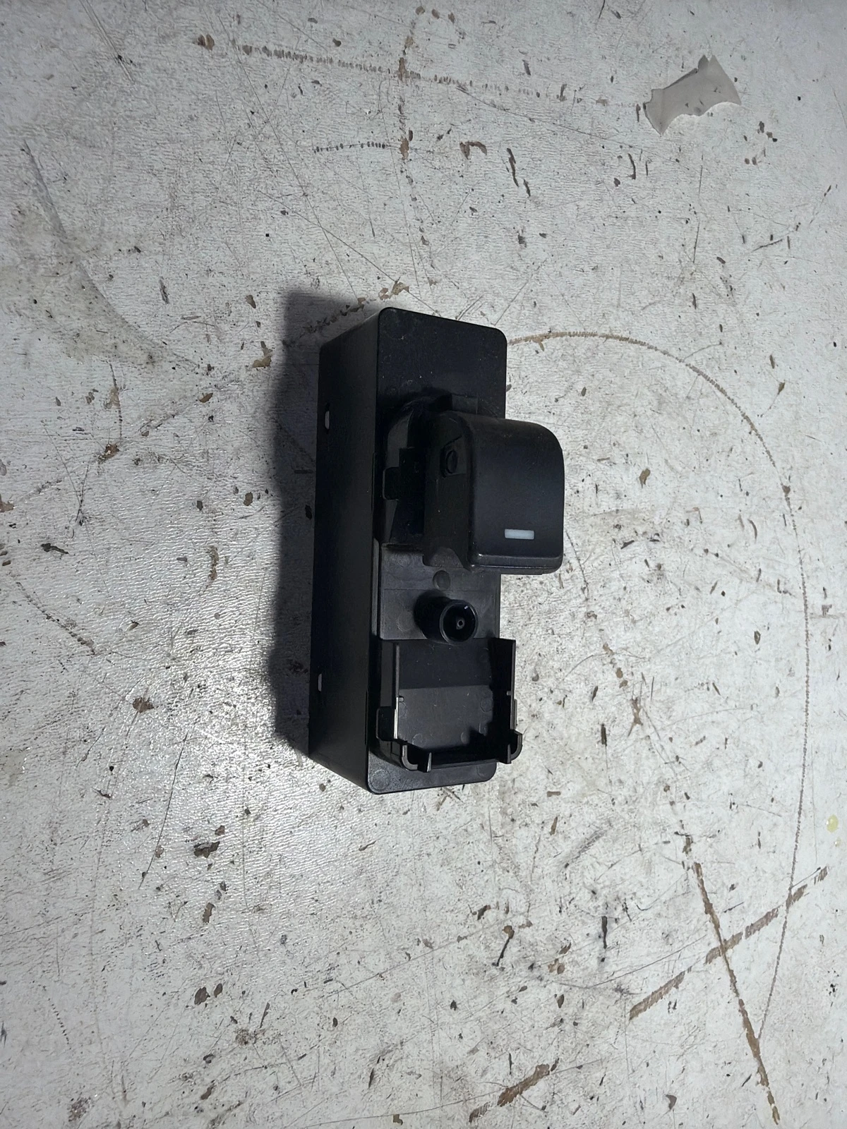 копче ел. стъкла KD4566370 Mazda CX 5