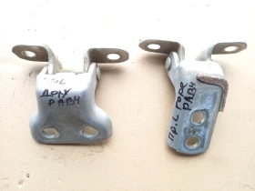 Панти врата предна лява горна и долна Тойота Рав4 (с)