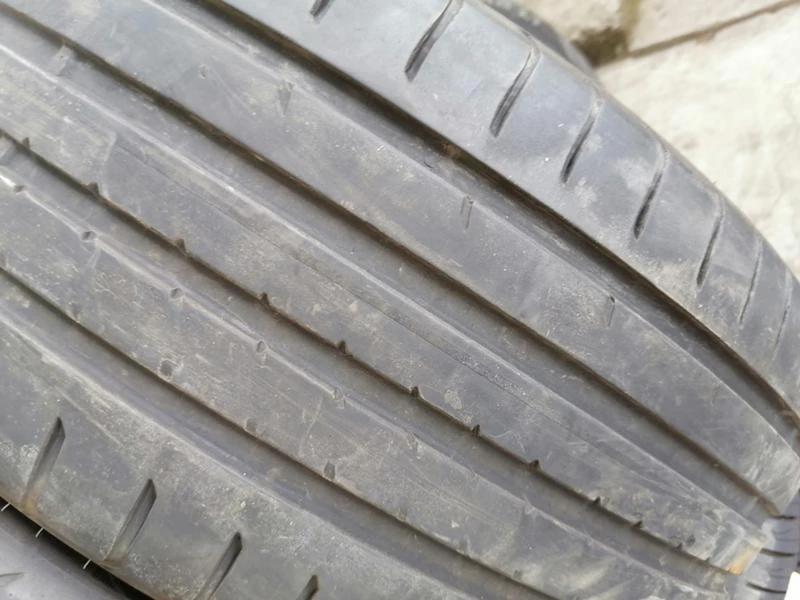 Гуми Летни 245/45R18, снимка 2 - Гуми и джанти - 29371519