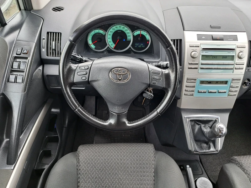 Toyota Corolla verso 2.2 D4D 136p.s. , снимка 13 - Автомобили и джипове - 46936435