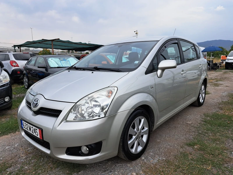 Toyota Corolla verso 2.2 D4D 136p.s. FACE.ВСИЧКО ПЛАТЕНО!, снимка 1 - Автомобили и джипове - 46936435