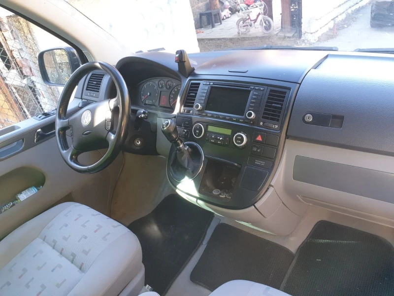 VW Multivan, снимка 4 - Автомобили и джипове - 47687034