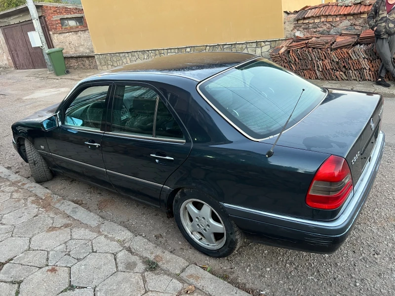 Mercedes-Benz C 250 2.5TD 150h.p, снимка 3 - Автомобили и джипове - 48141461