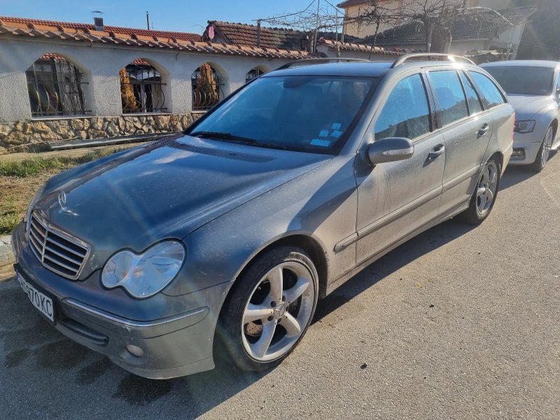 Mercedes-Benz C 220, снимка 2 - Автомобили и джипове - 48366430