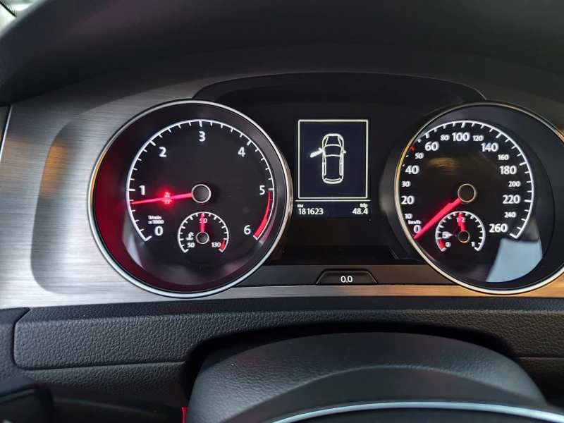 VW Golf 7, 1.6 TDI DSG, снимка 13 - Автомобили и джипове - 51782949