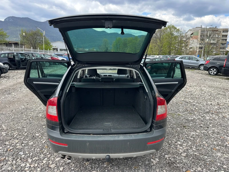 Skoda Octavia 2.0TDI 140kc SCOUT, снимка 14 - Автомобили и джипове - 49825004