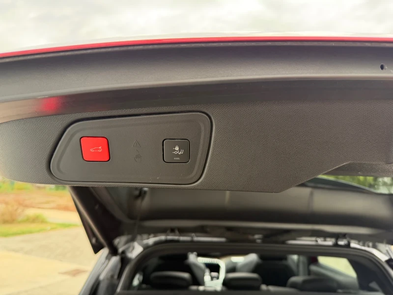 Peugeot 3008 1.5HDI GT-LINE* PANORAMA* NIGHT VISION* MASSAGE* , снимка 10 - Автомобили и джипове - 51658729