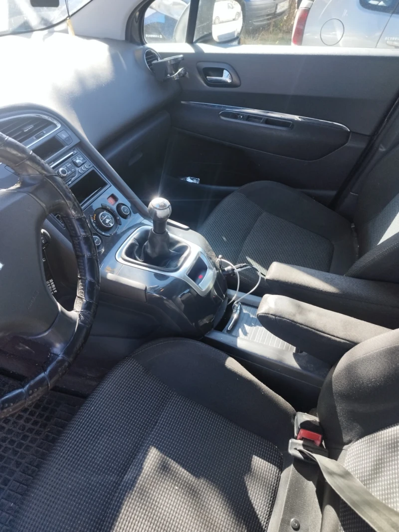 Peugeot 5008, снимка 6 - Автомобили и джипове - 52224967