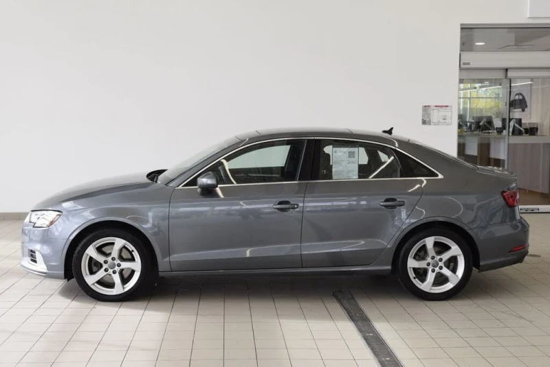 Audi A3 * АвтоКредит* (ЦЕНА ДО БГ), снимка 2 - Автомобили и джипове - 52580829