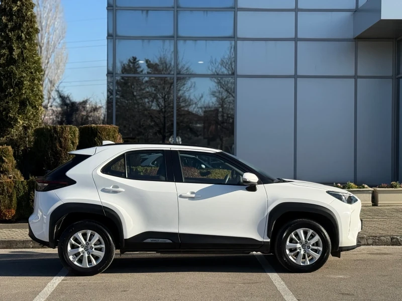 Toyota Yaris Cross 1.5Hibrid Цена без АНАЛОГ , снимка 4 - Автомобили и джипове - 52822107