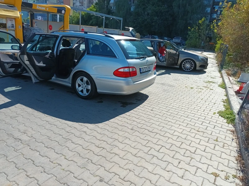 Mercedes-Benz E 220 W211, снимка 2 - Автомобили и джипове - 52958551