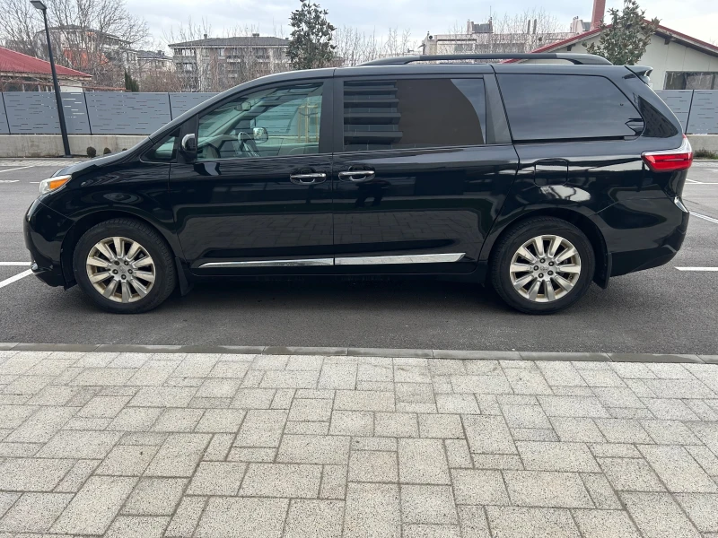 Toyota Sienna 3.5 V6 XLE 4x4, снимка 4 - Автомобили и джипове - 53090492