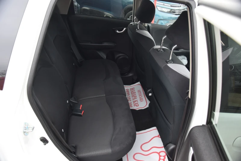 Honda Jazz 1.4 Si, снимка 13 - Автомобили и джипове - 53298048