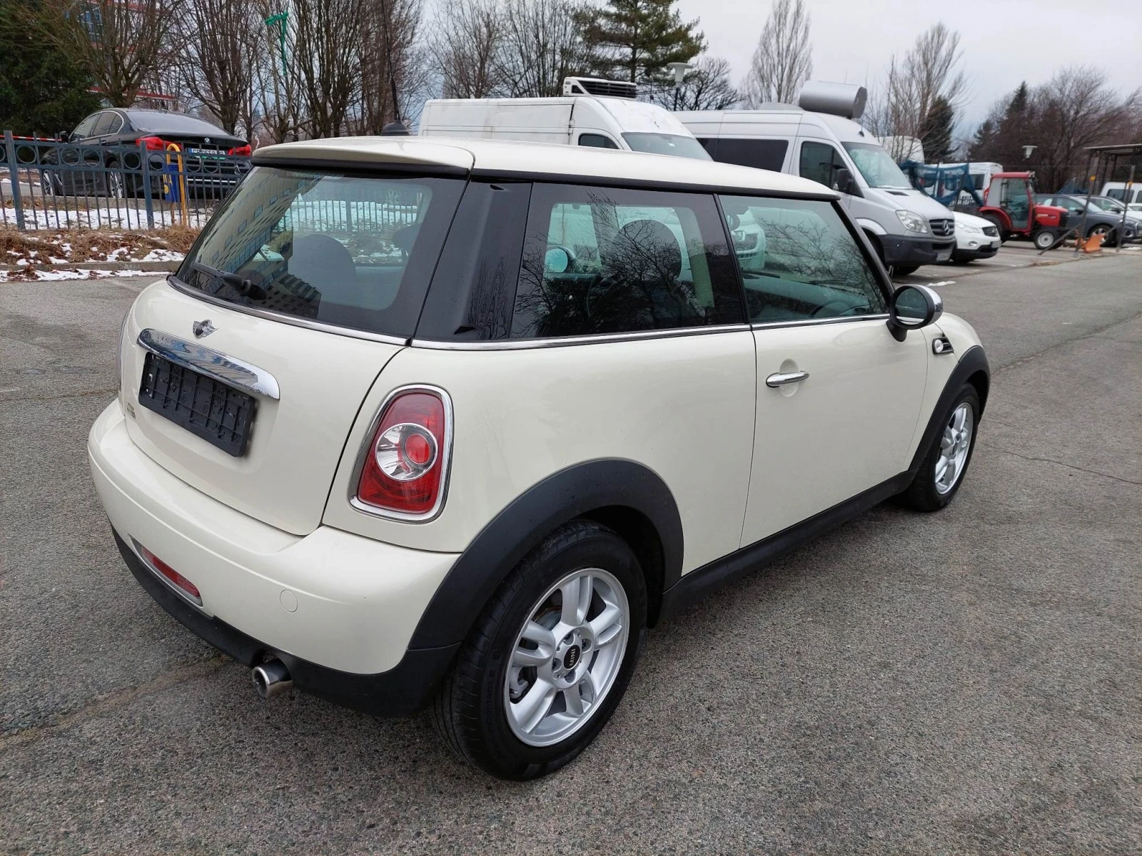 Mini Cooper 1, 6i 75ps 64000км!!! - изображение 5