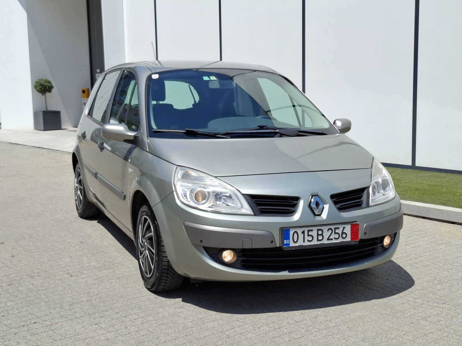 Renault Scenic 1.6i* (112кс)* * FACELIFT* * НОВ ВНОС* *  - изображение 5