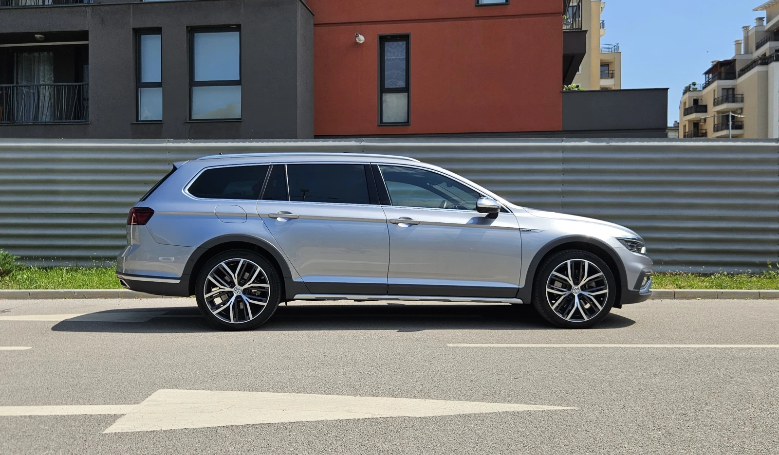 VW Alltrack 2.0 BI-TDI(240hp), full extras  - изображение 4