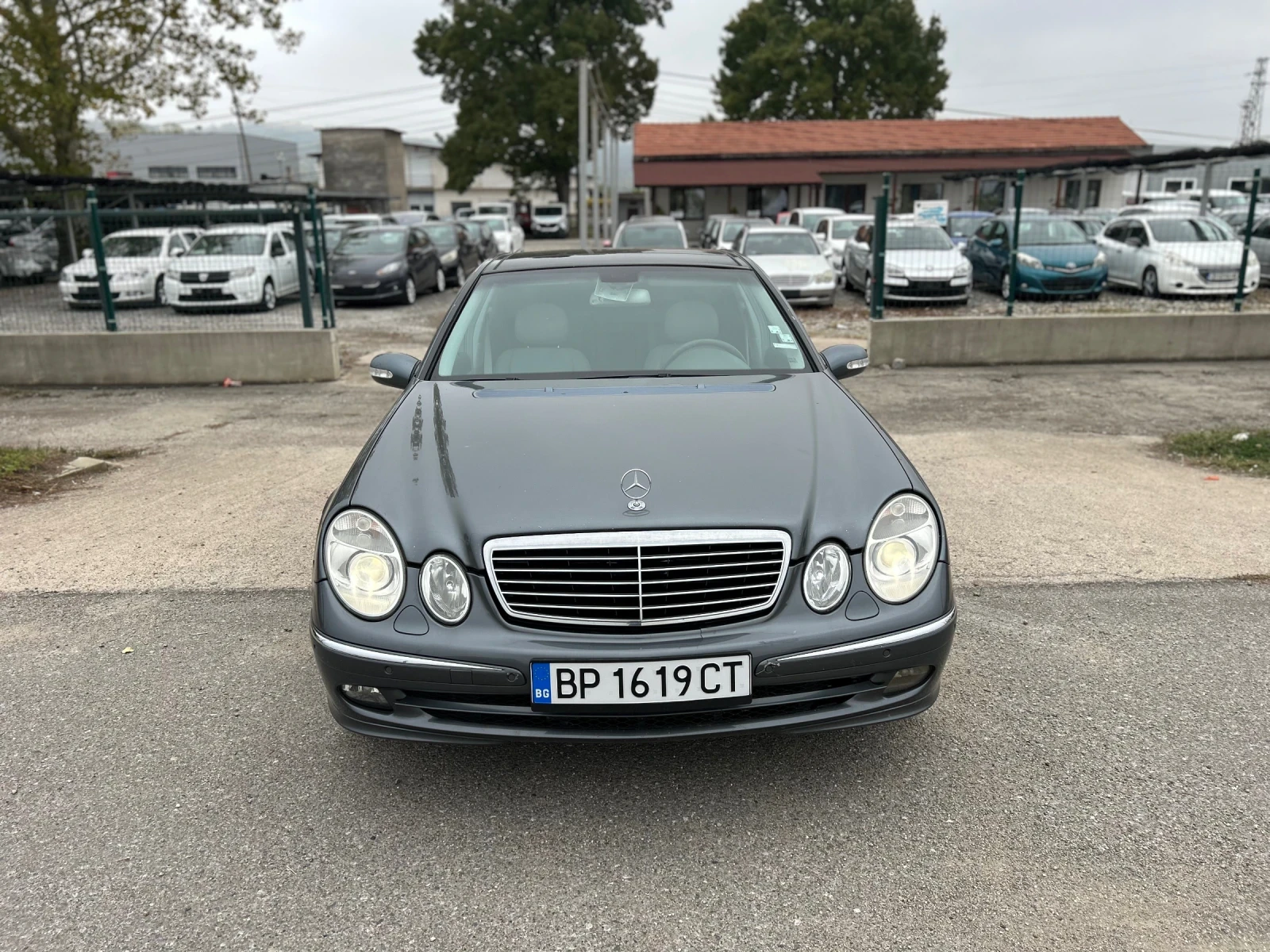 Mercedes-Benz E 500  - изображение 2