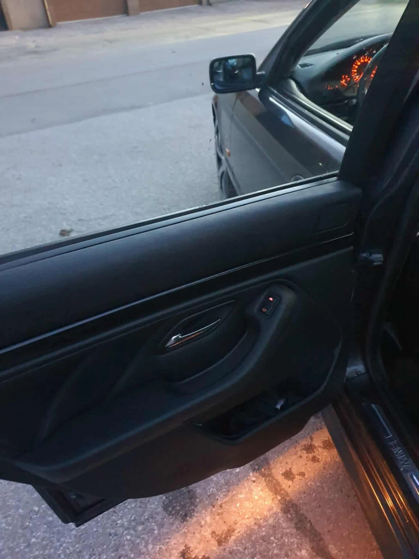 BMW 523 | Mobile.bg   13