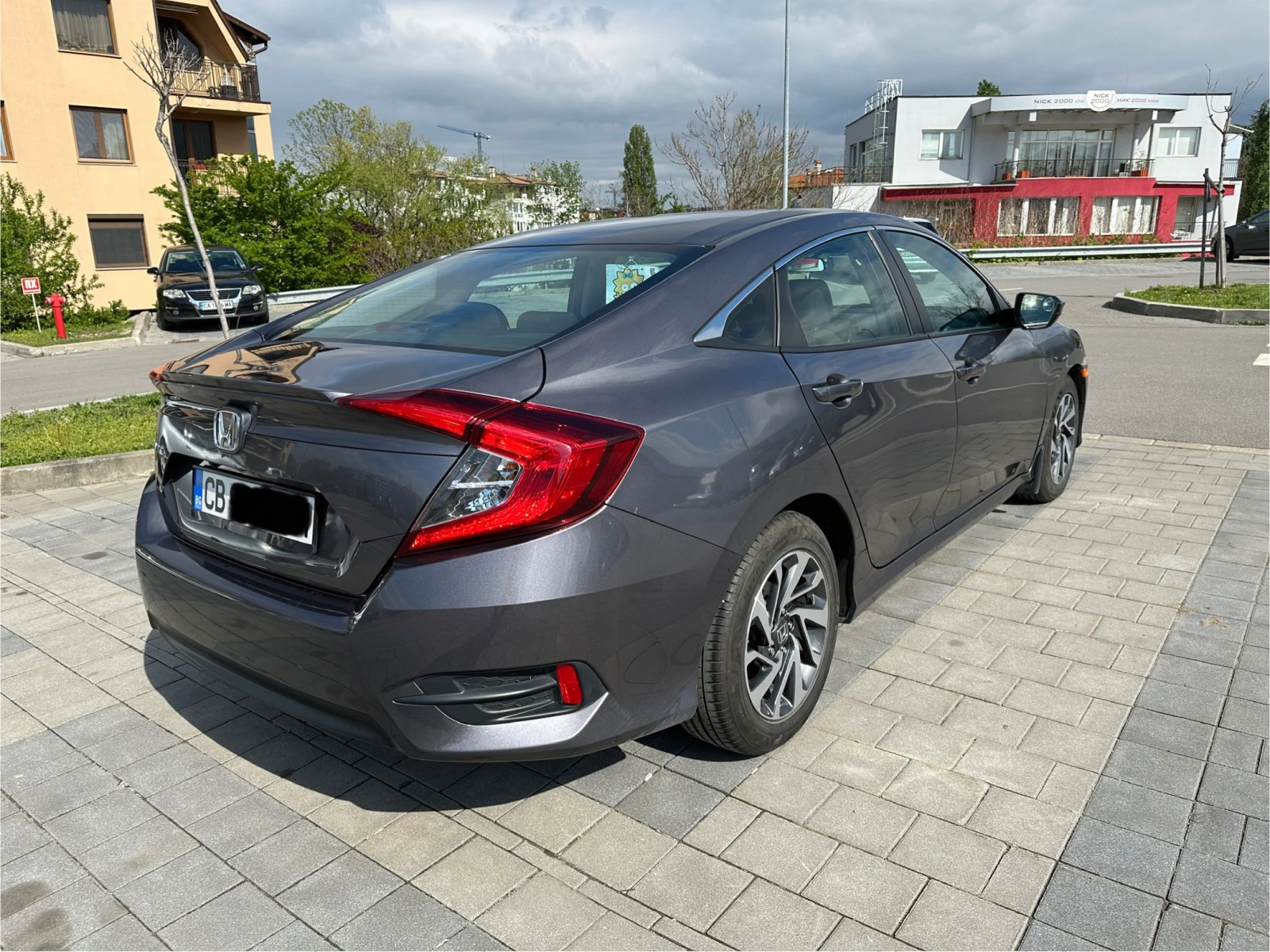 Honda Civic 2.0 LX Автоматик - изображение 3