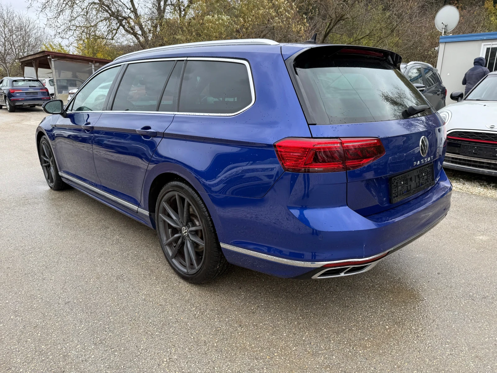 VW Passat 2.0TDI - 200.. - R-LINE | Mobile.bg   5