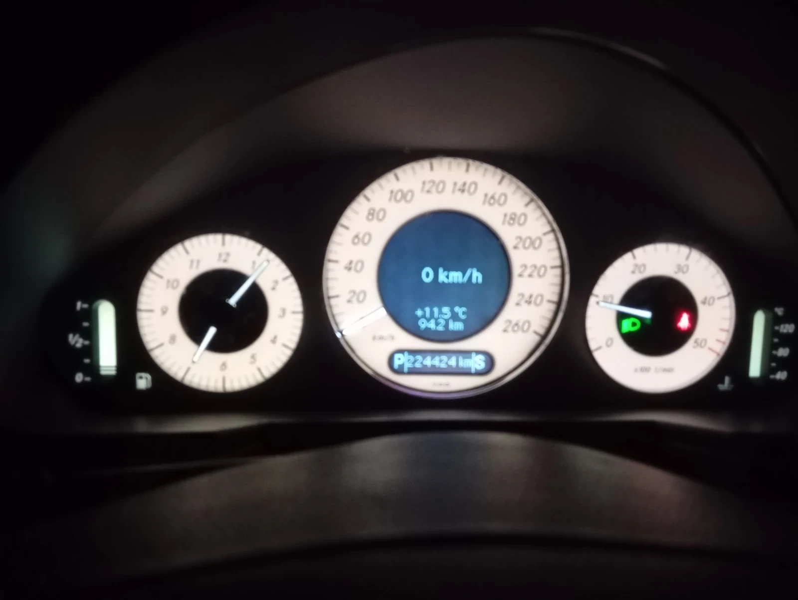 Mercedes-Benz E 220 W211, снимка 5 - Автомобили и джипове - 53947005