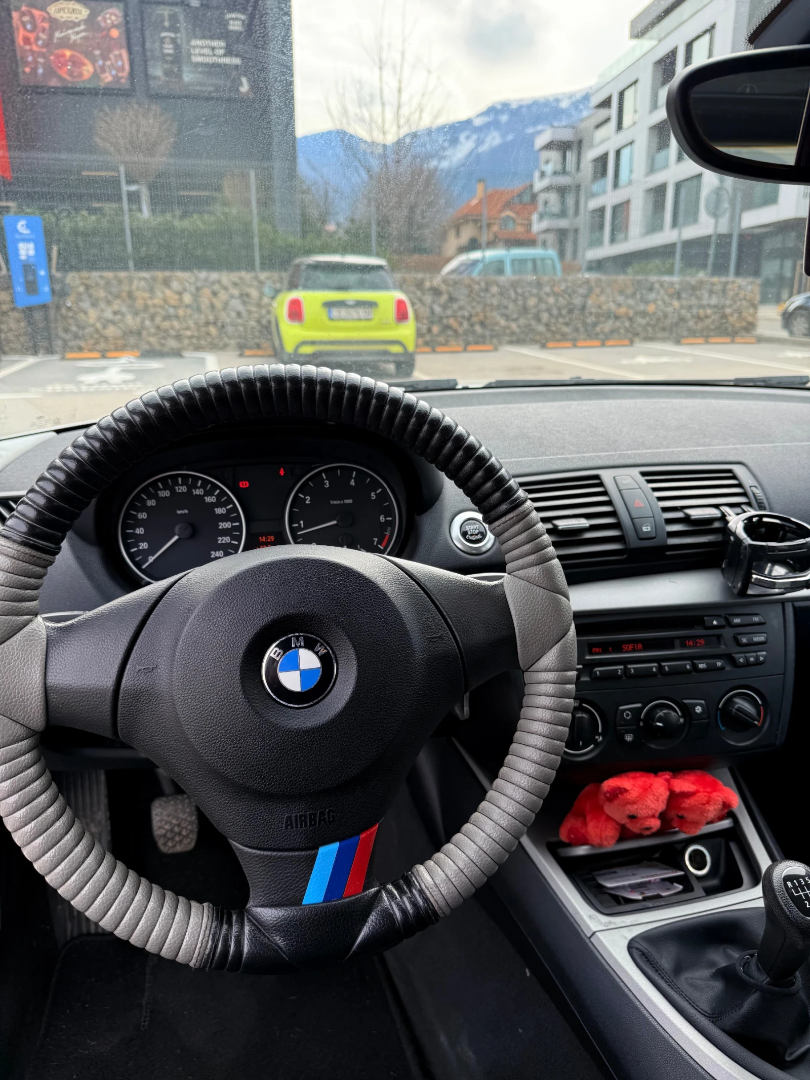 BMW 116 Реални км* 6 степена* доста запазен, снимка 11 - Автомобили и джипове - 53725821