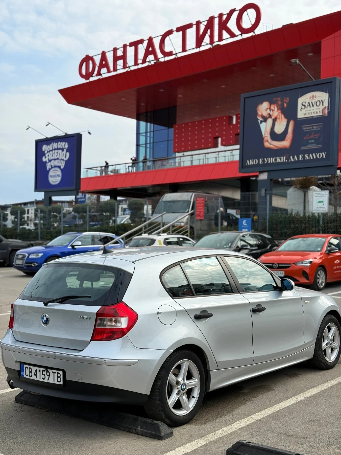 BMW 116 Реални км* 6 степена* доста запазен, снимка 5 - Автомобили и джипове - 53725821