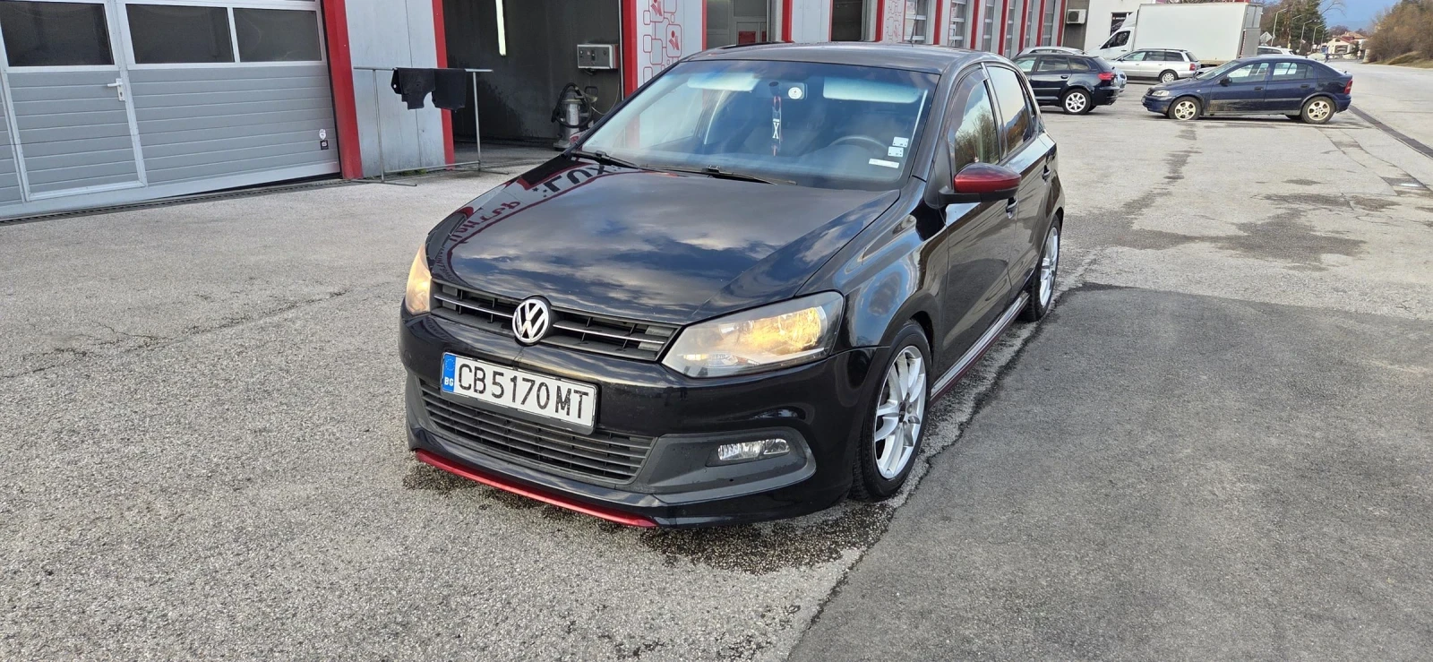 VW Polo 6R, снимка 2 - Автомобили и джипове - 53925517