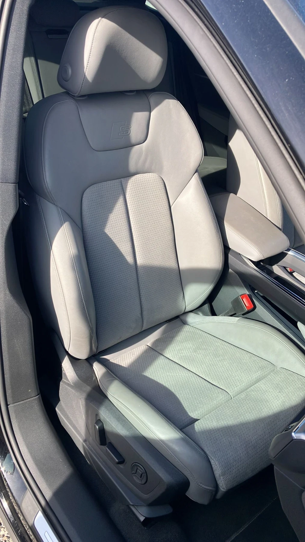 Audi E-Tron 55* Sportback* Head-Up* Pano* B&O, снимка 7 - Автомобили и джипове - 54143281