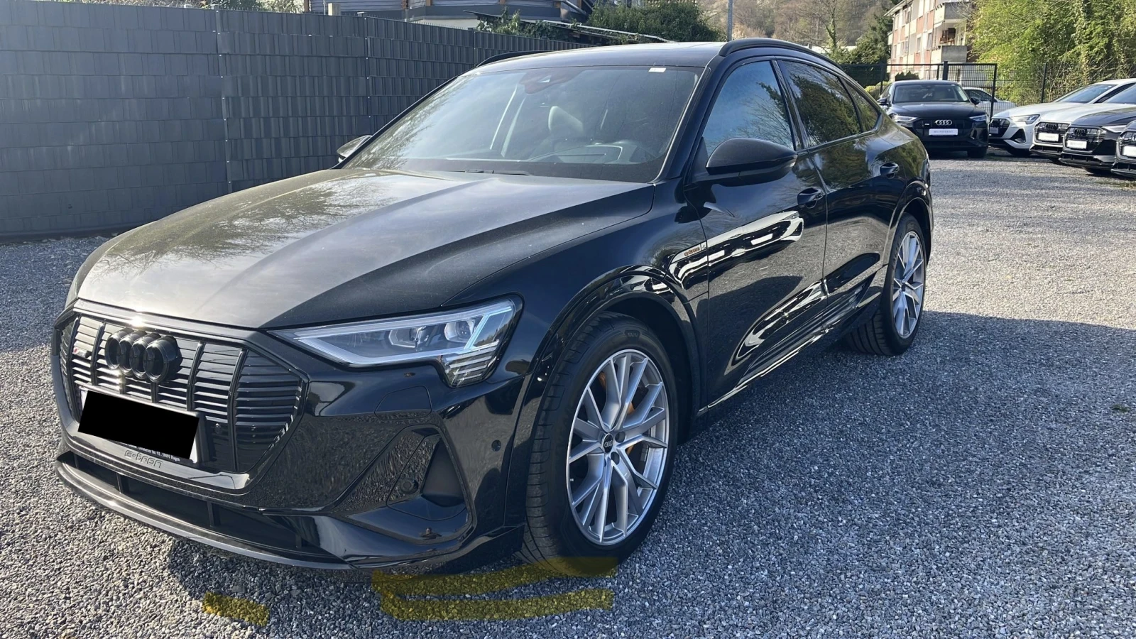 Audi E-Tron 55* Sportback* Head-Up* Pano* B&O, снимка 4 - Автомобили и джипове - 54143281