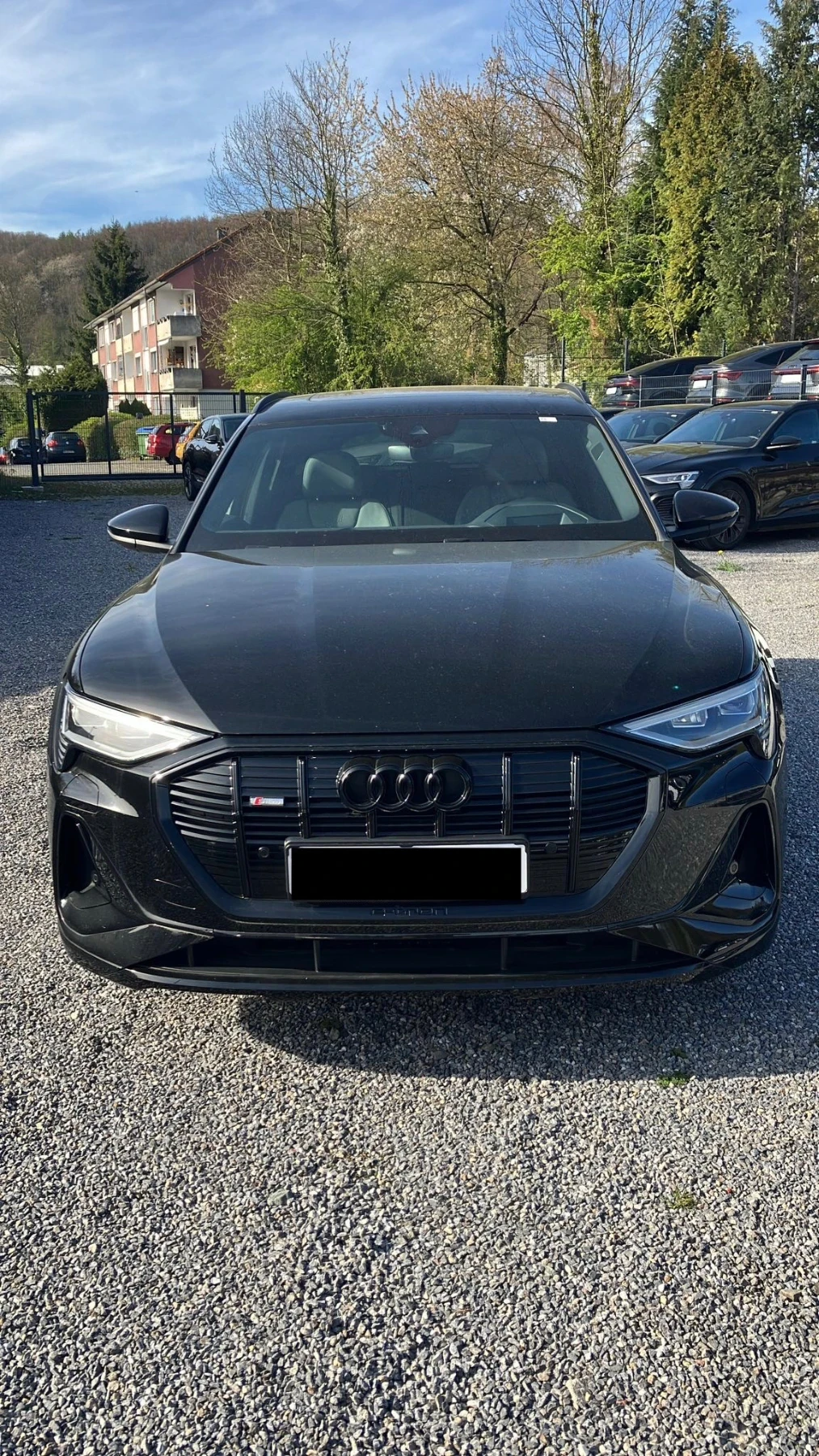 Audi E-Tron 55* Sportback* Head-Up* Pano* B&O, снимка 2 - Автомобили и джипове - 54143281