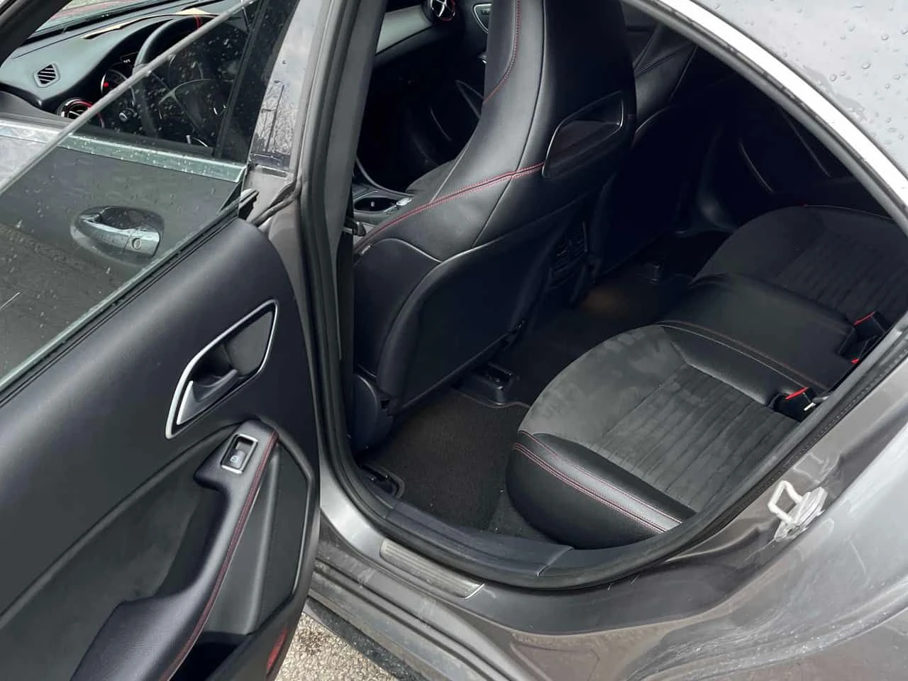 Mercedes-Benz CLA 250 AMG PACK/CARFAX/АЛКАНТАРА/ПАНО/ПАМЕТ/КЛИП, снимка 12 - Автомобили и джипове - 54168520